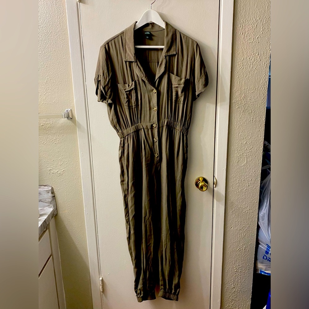 Wild Fable Jumpsuit size Medium